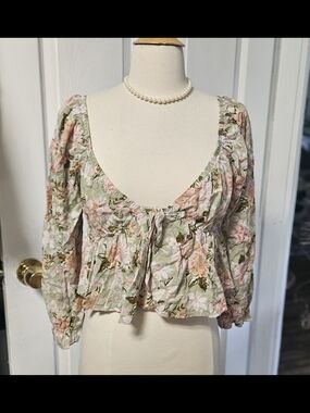 Timing Floral Tie-Front Crop Top in Pink & Sage